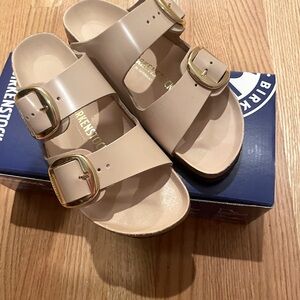New in Box Narrow Fit Size 37 Birkenstocks